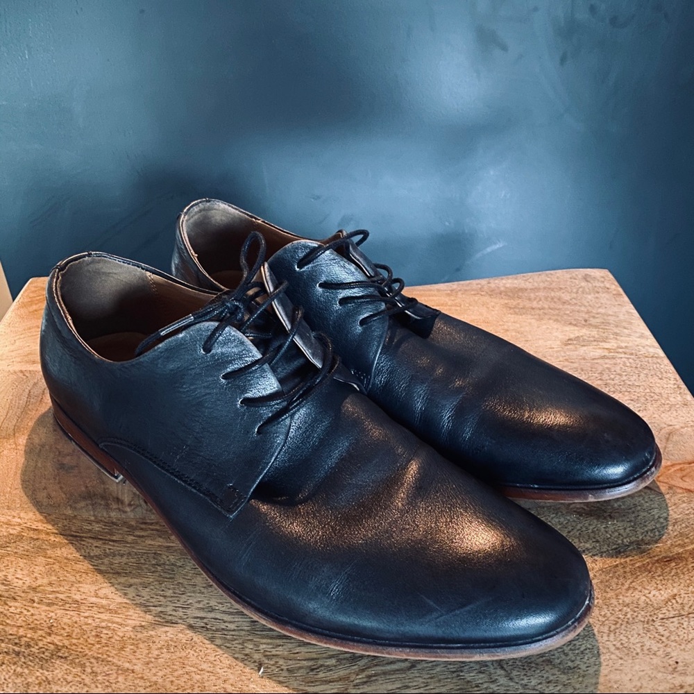 Pegabo Dress Shoes